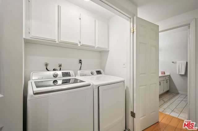 11737 Darlington Avenue 104, Los Angeles, CA 90049