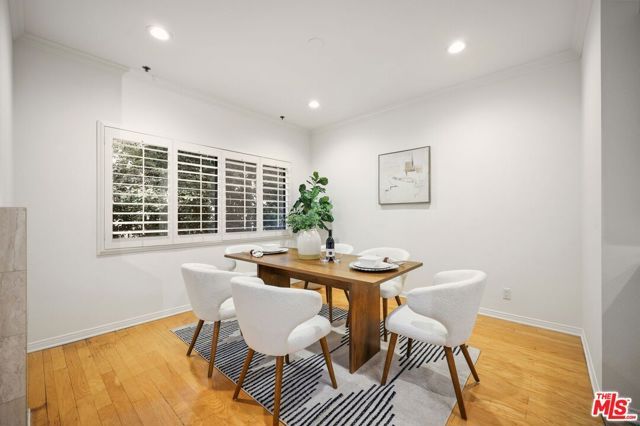 11737 Darlington Avenue 104, Los Angeles, CA 90049