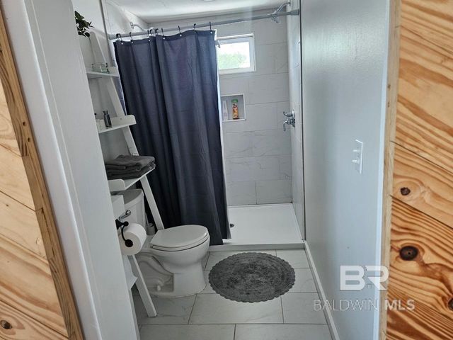 5576 Armadillo Avenue, Orange Beach, AL 36561