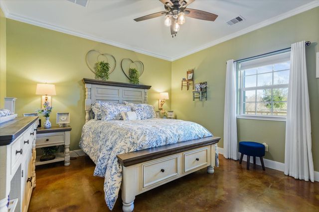 11578 28th Street, Santa Fe, TX 77510