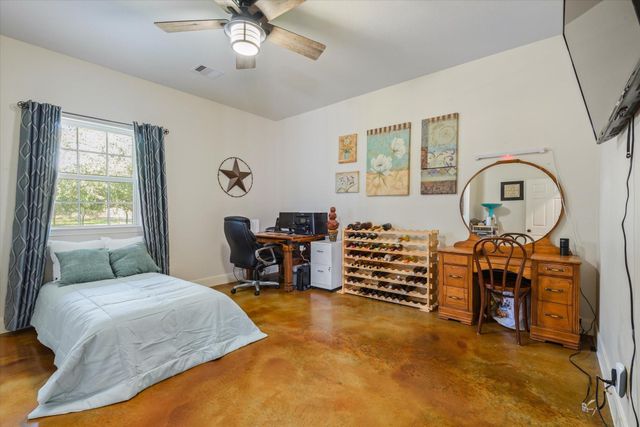 11578 28th Street, Santa Fe, TX 77510