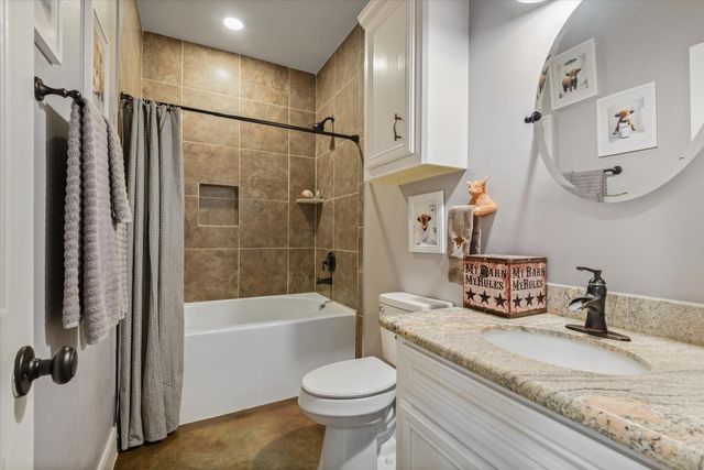 11578 28th Street, Santa Fe, TX 77510