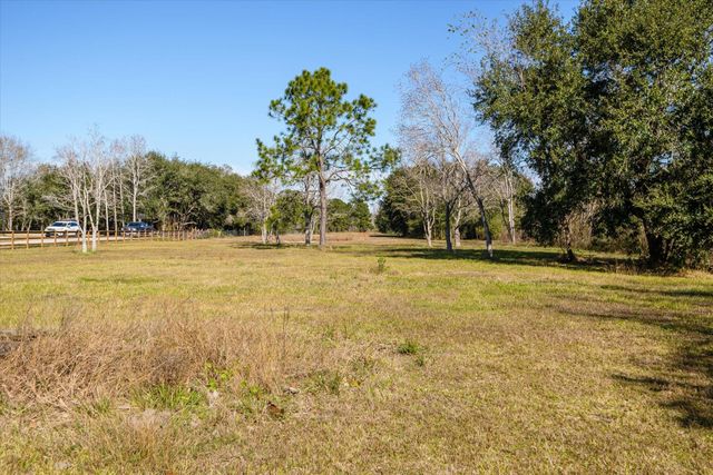 11578 28th Street, Santa Fe, TX 77510