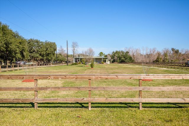 11578 28th Street, Santa Fe, TX 77510