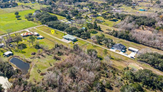 11578 28th Street, Santa Fe, TX 77510