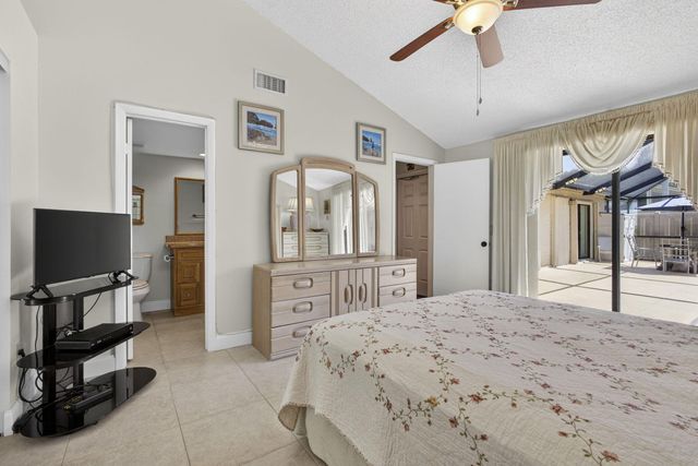 5662 Golden Eagle Circle, Palm Beach Gardens, FL 33418