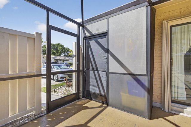 5662 Golden Eagle Circle, Palm Beach Gardens, FL 33418