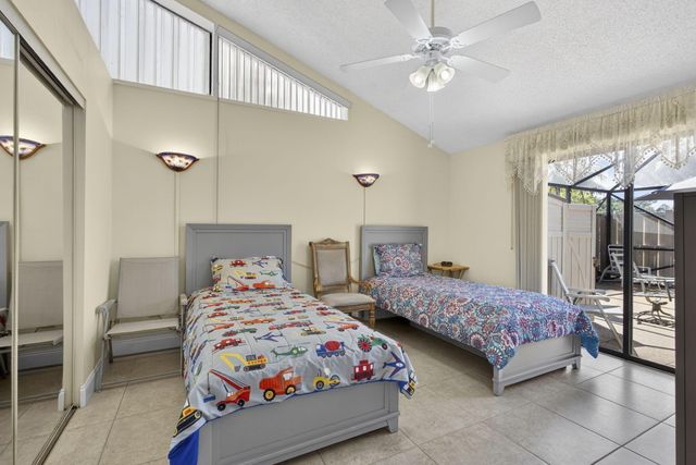 5662 Golden Eagle Circle, Palm Beach Gardens, FL 33418