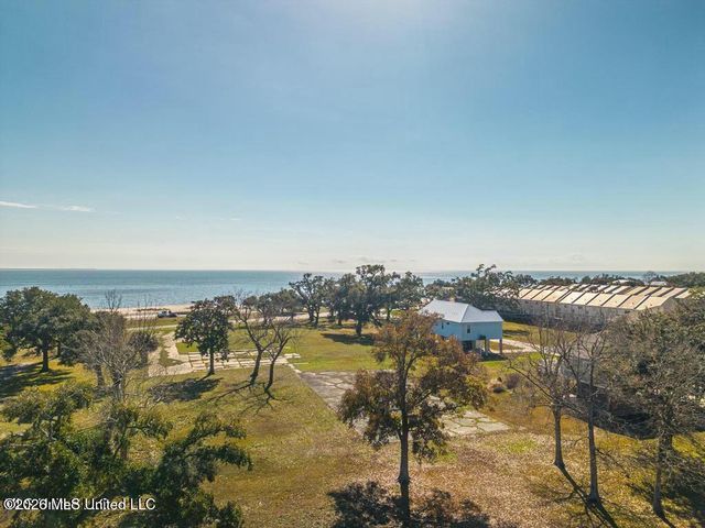 530 Beach Boulevard, Biloxi, MS 39530