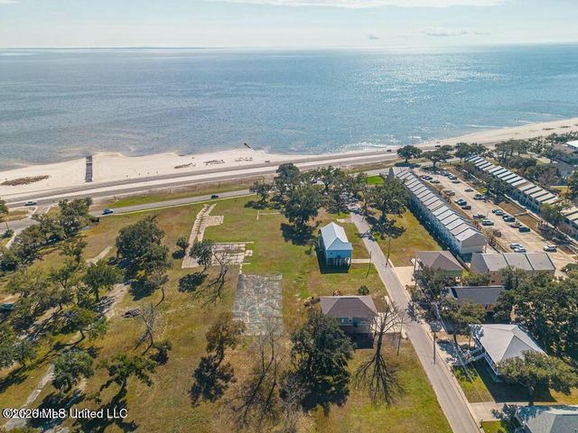530 Beach Boulevard, Biloxi, MS 39530