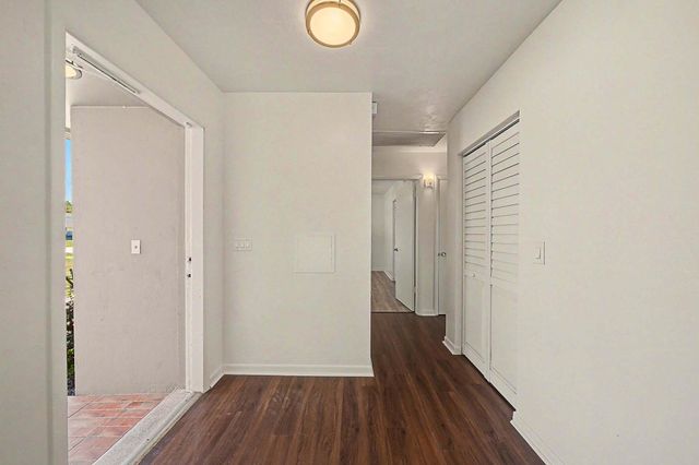 1458 8th Street, West Palm Beach, FL 33401