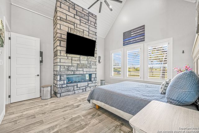 936 Cielo Rio, Pipe Creek, TX 78063