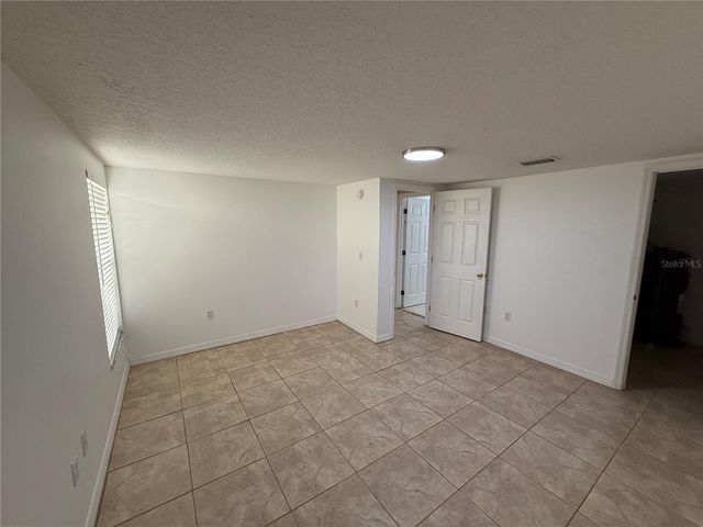 1247 LAKEVIEW DRIVE, Clermont, FL 34711