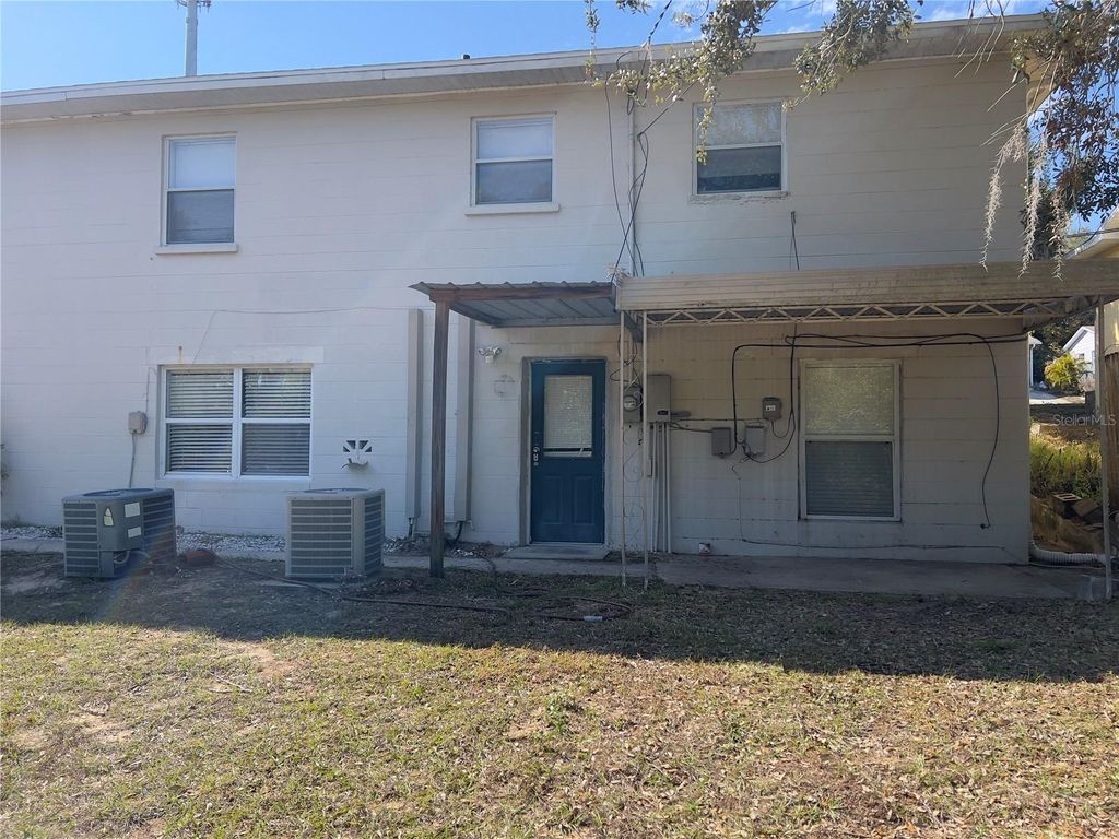 1247 LAKEVIEW DRIVE, Clermont, FL 34711