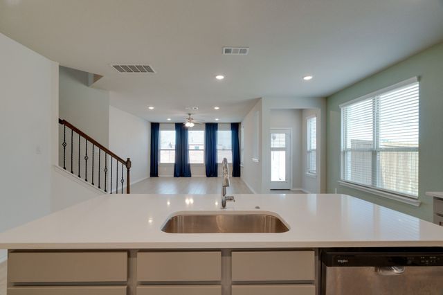 707 Ranchvale Court, Arlington, TX 76002