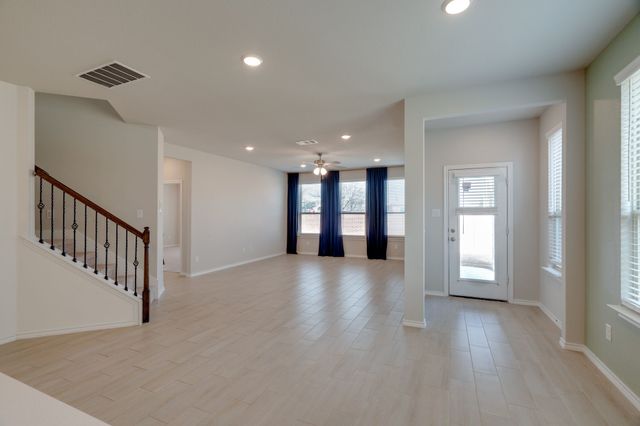 707 Ranchvale Court, Arlington, TX 76002