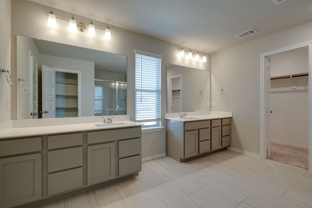 707 Ranchvale Court, Arlington, TX 76002