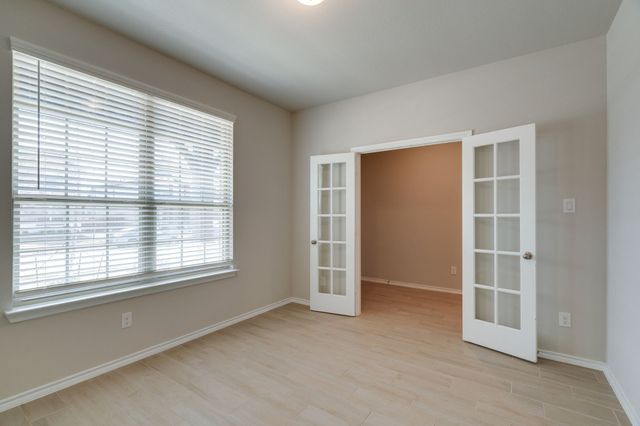 707 Ranchvale Court, Arlington, TX 76002