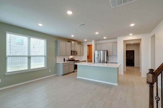 707 Ranchvale Court, Arlington, TX 76002