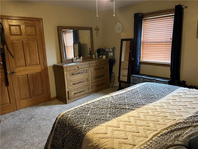 111 Longanecker Rd, Bullskin Twp, PA 15425
