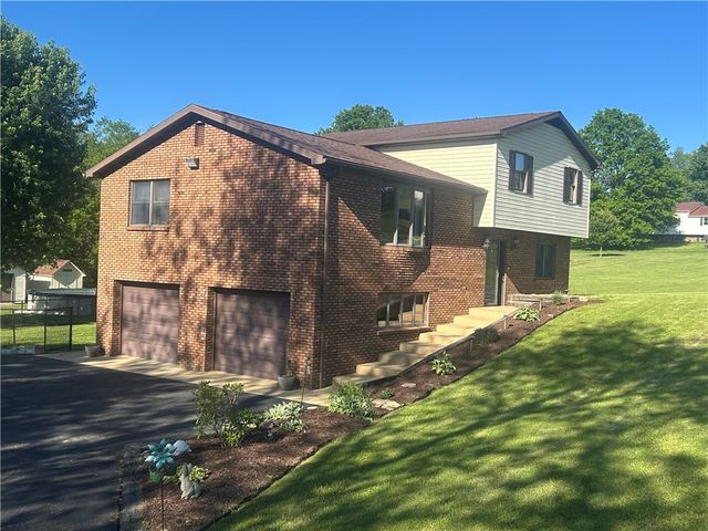 111 Longanecker Rd, Bullskin Twp, PA 15425