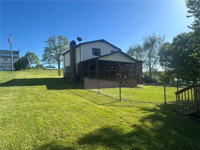 111 Longanecker Rd, Bullskin Twp, PA 15425