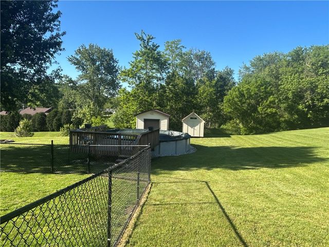 111 Longanecker Rd, Bullskin Twp, PA 15425