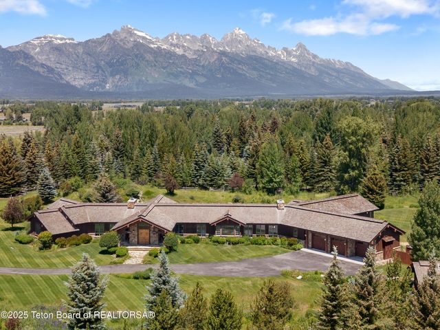 500 E BUCKWHEAT Circle, Jackson, WY 83001