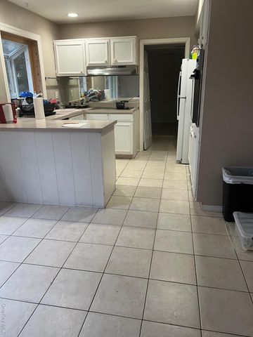 30 Madeley Lane, Stony Brook, NY 11790