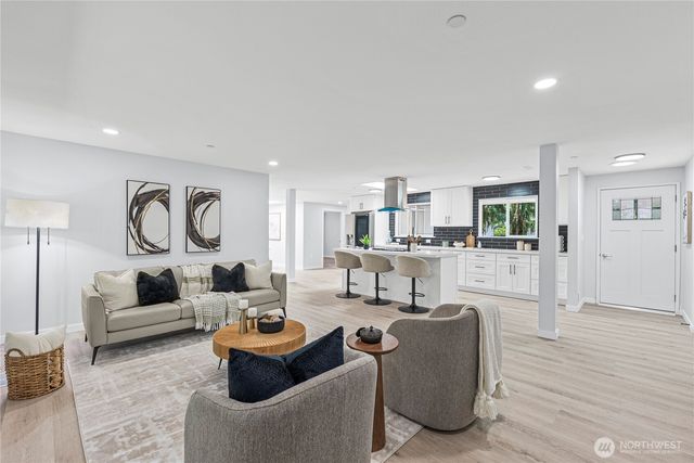 8419 109th Street SW, Lakewood, WA 98498