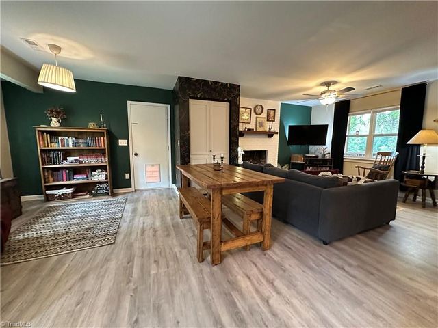 119 Barlow Circle, Winston-salem, NC 27105