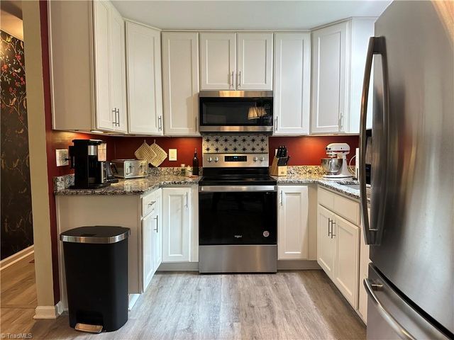 119 Barlow Circle, Winston-salem, NC 27105