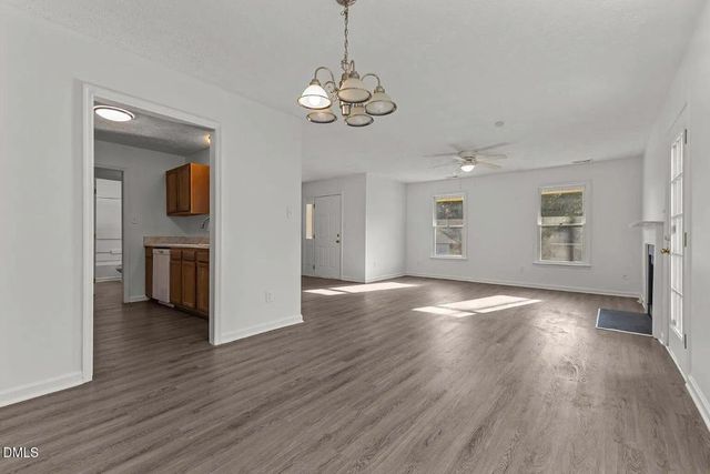 1521 Kara Court, Fayetteville, NC 28304