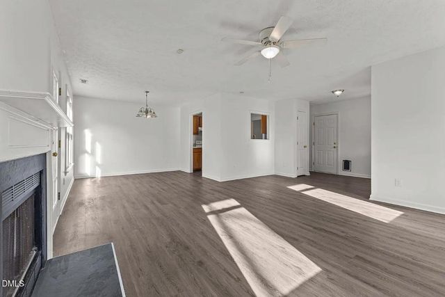 1521 Kara Court, Fayetteville, NC 28304