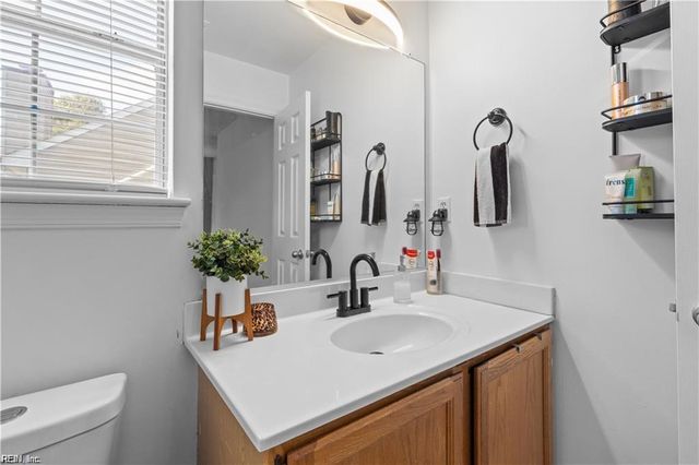 1204 B ST, Suffolk, VA 23434