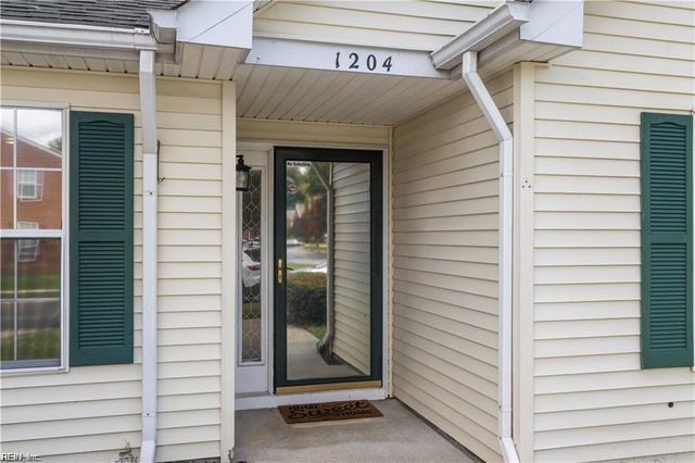1204 B ST, Suffolk, VA 23434