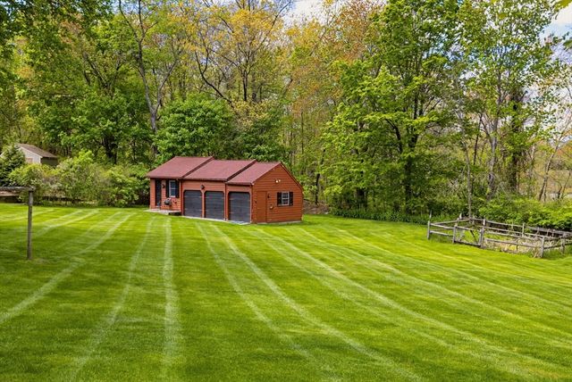 21 Temple Drive, Groton, MA 01450