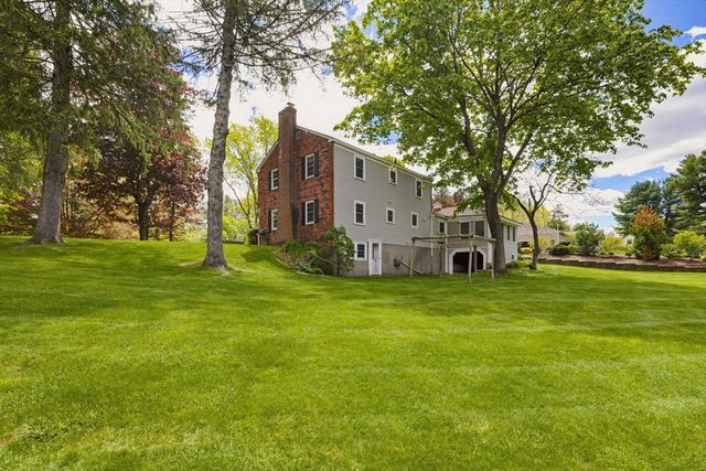 21 Temple Drive, Groton, MA 01450