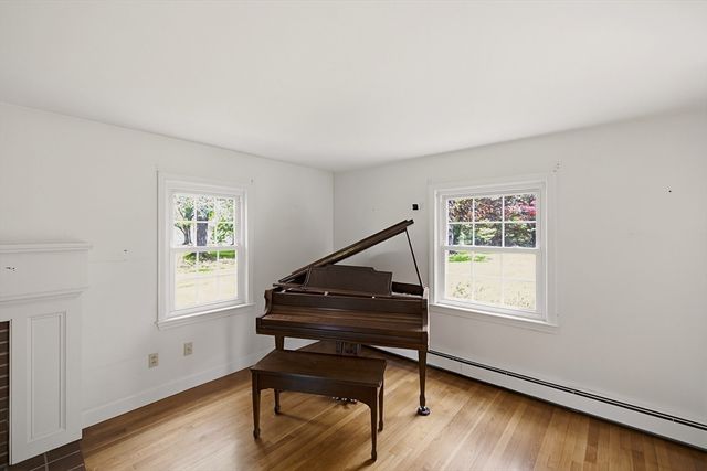 21 Temple Drive, Groton, MA 01450