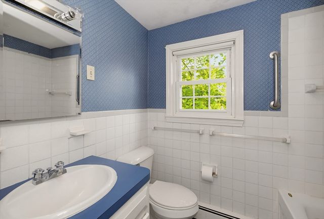21 Temple Drive, Groton, MA 01450