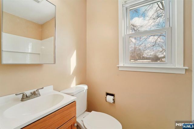 187 OLIVE Avenue, Pompton Lakes, NJ 07442