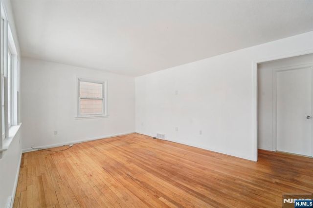 187 OLIVE Avenue, Pompton Lakes, NJ 07442