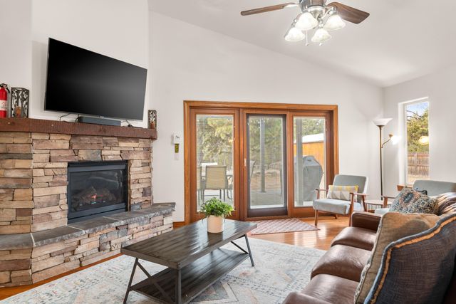 55387 Gross Drive, Bend, OR 97707