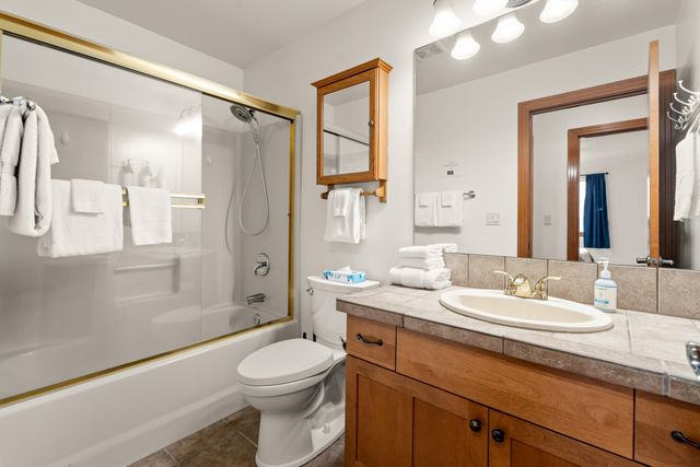 55387 Gross Drive, Bend, OR 97707