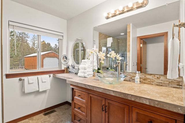 55387 Gross Drive, Bend, OR 97707