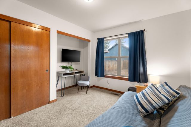 55387 Gross Drive, Bend, OR 97707