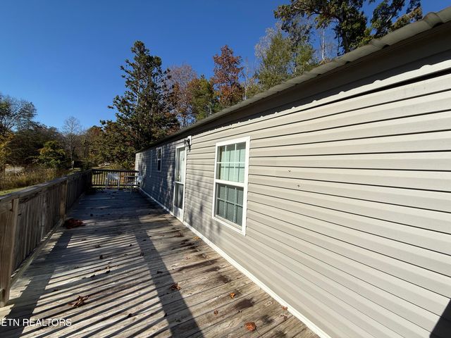 673 Reagan Valley Rd, Tellico Plains, TN 37385