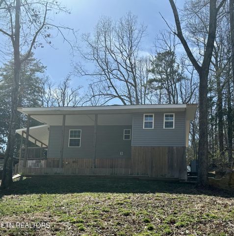 673 Reagan Valley Rd, Tellico Plains, TN 37385