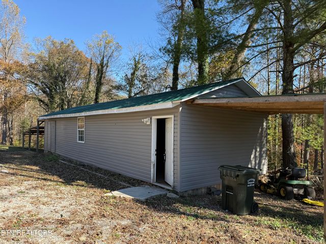 673 Reagan Valley Rd, Tellico Plains, TN 37385