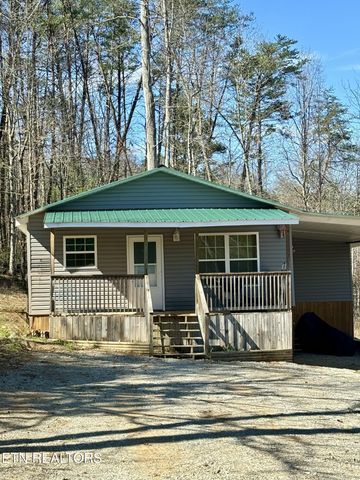 673 Reagan Valley Rd, Tellico Plains, TN 37385